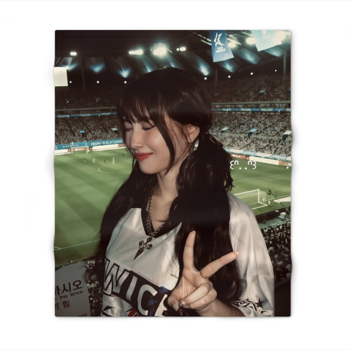 TWICE - Momo Blanket